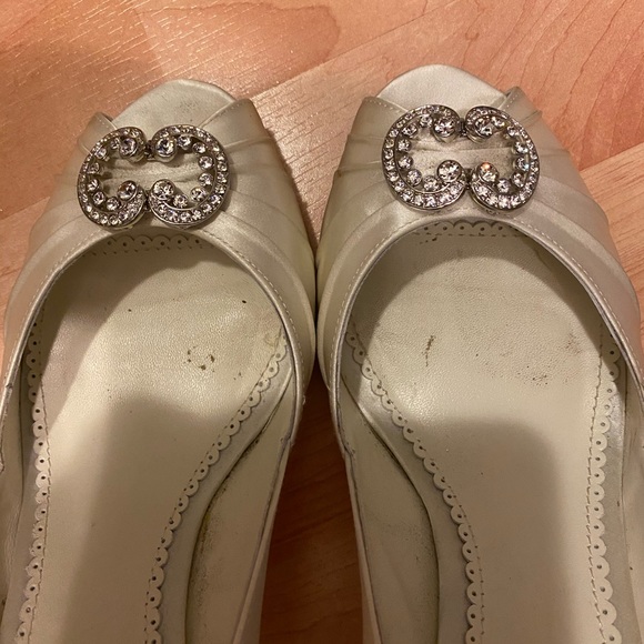 Benjamin Adams London winslet ivory heels size 9 - Picture 5 of 6